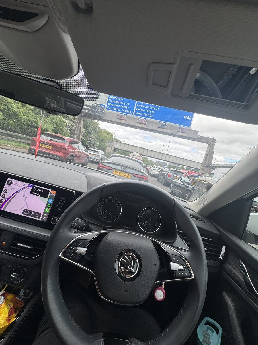 Dockers1985's tweet photo. I have the worst luck…. M60 standstill 🤦‍♀️🤦‍♀️🤦‍♀️ https://t.co/JnNzh5ysRE