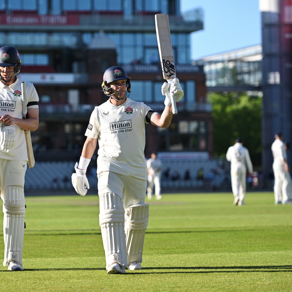 Wicket. Harris' superb innings comes to an end for 167 as he is bowled by Singh Dale.

Batted, Harry! 👏

361-6 (100.4)

🌹 #RedRoseTogether