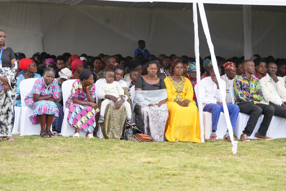 Ministry of National Unity and Civic Engagement (@unity_memoryrw) on Twitter photo .<a href="/DrDamascene/">Dr. Jean Damascene BIZIMANA</a> YATANZE IMPANURO KU BANYARWANDA BOSE, CYANE CYANE KU BITABIRIYE IGIKORWA CYO #Kwibuka31 KU RWIBUTSO RWA JENOSIDE RWA CYANIKA:
"Aya mateka ya politiki mbi yakozwe n'abitwikiriye umwambaro wa politiki n'uw'abihayimana, yaranzwe no kumvisha Abahutu ko U Rwanda ari .<a href="/DrDamascene/">Dr. Jean Damascene BIZIMANA</a> YATANZE IMPANURO KU BANYARWANDA BOSE, CYANE CYANE KU BITABIRIYE IGIKORWA CYO #Kwibuka31 KU RWIBUTSO RWA JENOSIDE RWA CYANIKA:
"Aya mateka ya politiki mbi yakozwe n'abitwikiriye umwambaro wa politiki n'uw'abihayimana, yaranzwe no kumvisha Abahutu ko U Rwanda ari