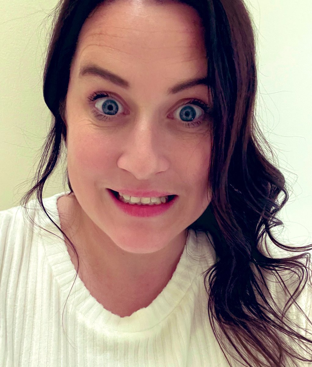 When your hair appointment finally aligns with school photo week! 💖💇🏻‍♀️ #freshhairdontcare
