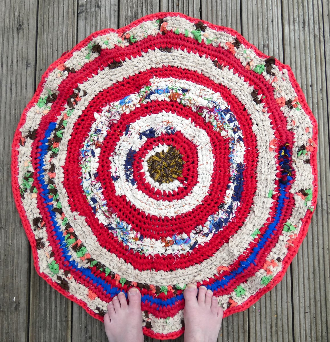 Sitehutseamstr1's tweet photo. Finished my crocheted rag rug.
#crochet #crochetersofx #craft #handmade #ragrug #making #crocheted #rugmaking #recycle #upcycle https://t.co/TjD3mrADtO