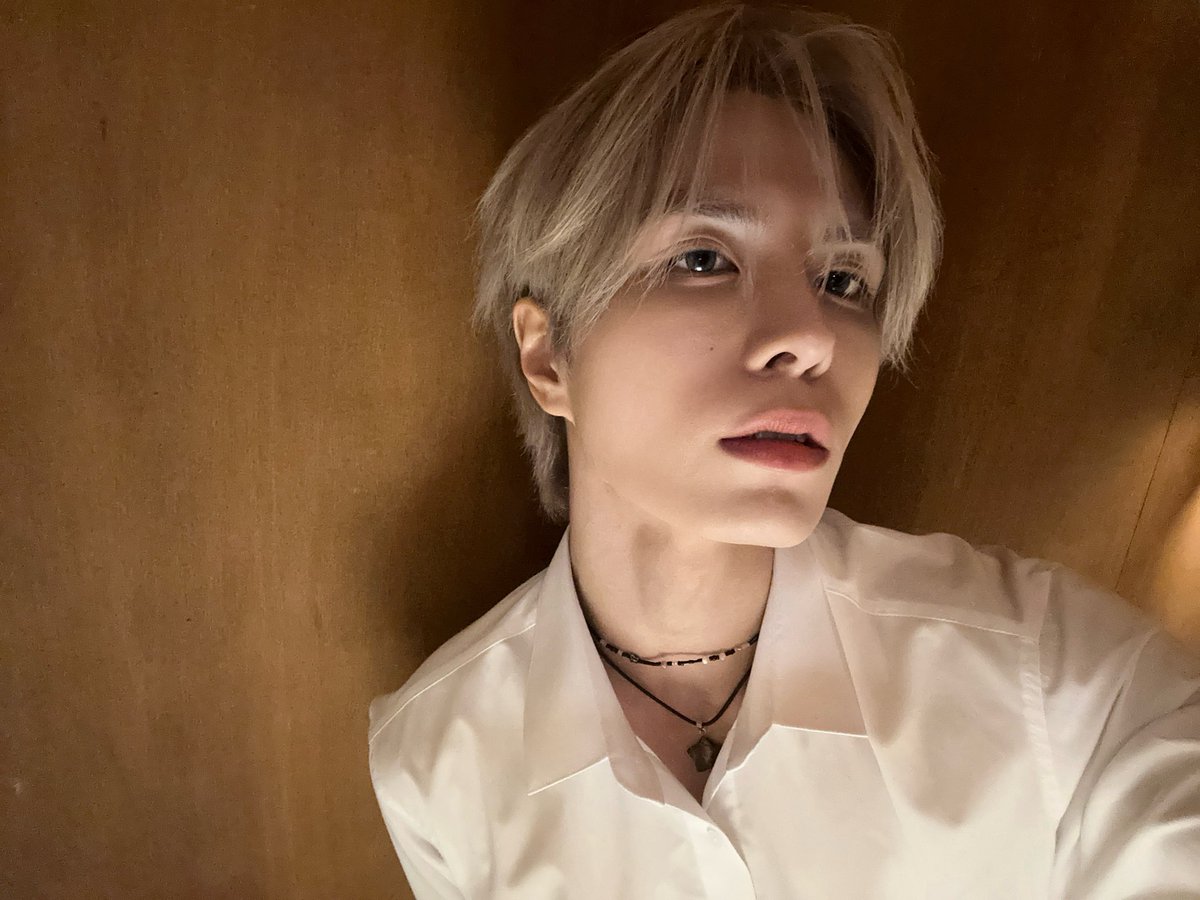 ELASTofficial's tweet photo. ☕️

#ELAST #엘라스트 #エラスト
#YEJUN #예준 #イェジュン https://t.co/ZNfDZpRLb6