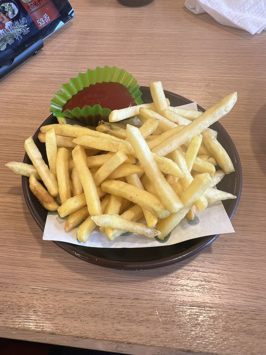 Cherry417Yuko's tweet photo. 銚子丸で大トロ、しまあじ、みやび鯛、いくら、オーロラ塩炙りサーモン、ポテトを食べました。 https://t.co/nX0H9a2qtz