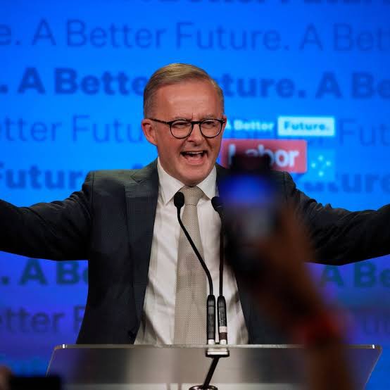 LABOR WINS IN AUS ELECTIONS  🇦🇺 🗳️

Australian PM <a href="/AlboMP/">Anthony Albanese</a> will return to office as prime minister, with Labor winning today’s federal election.

He becomes the the first Australian Prime Minister to win back-to-back elections since John Howard in 2004.

#ausvotes #AusVotes25