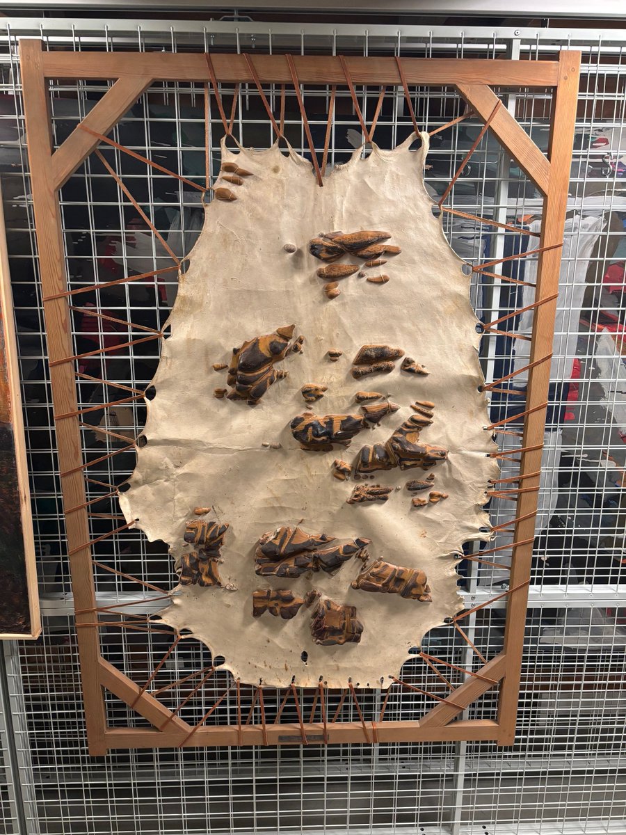 Après une nuit dans la maison du Musée national du Groenland, premier contact avec les chefs d'oeuvre de la cartographie tactile inuite précieusement conservés dans les réserves (<a href="/fabricea/">Fabrice Argounès</a>)