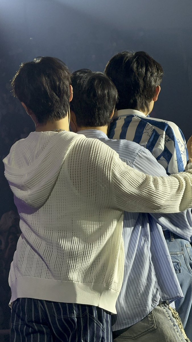 하 이고 머에요 ㅜㅜㅜㅜㅜㅜㅜㅜㅜㅜㅜ
루시가가족이야 ㅜㅜㅜㅜㅜㅜ