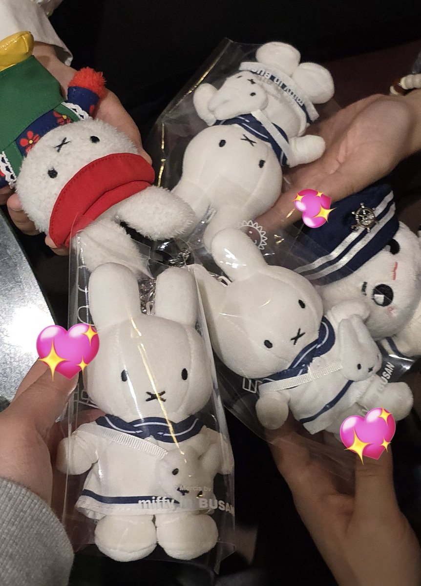 자갈치, 세일러 미피 사이에 슬쩍 세일러 툥야 끼우기👀