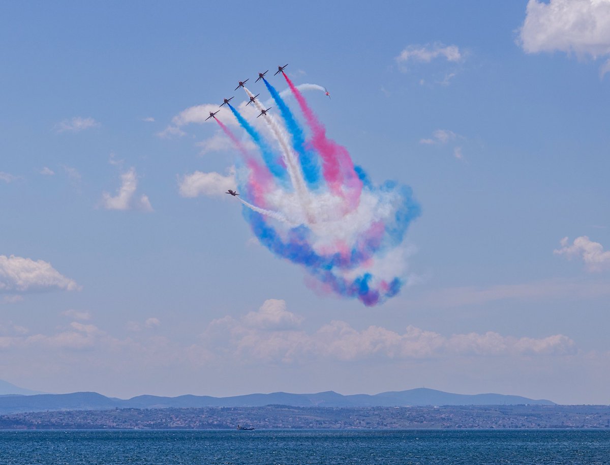 Martynfoss's tweet photo. Goose @rafredarrows #redarrows #springhawk25 https://t.co/7n9AUhW1QO