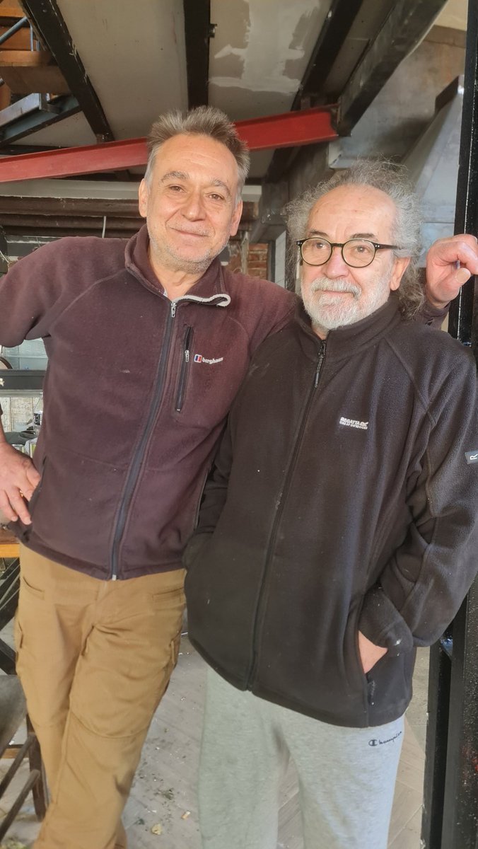 JankoIlkovski's tweet image. Надзорно извршните органи извршија инспекција во ресторанот на @tome_corner  кој наскоро треба да се отвори. Со нетрпение чекаме.