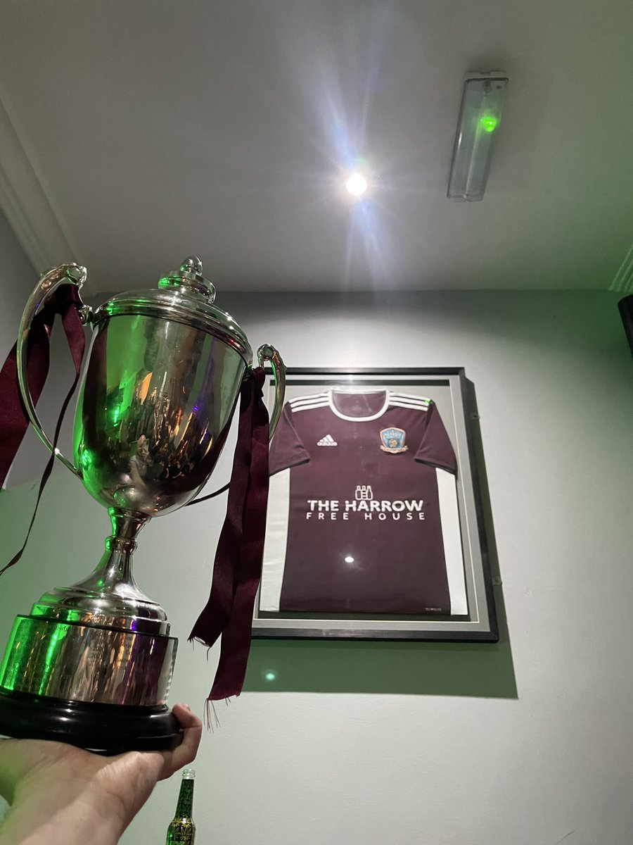 FC_Harrow's tweet photo. A year today since our Senior Cup final victory against CMS ❤️🤍 what a fucking night #UTA https://t.co/a8vxjCBcNY