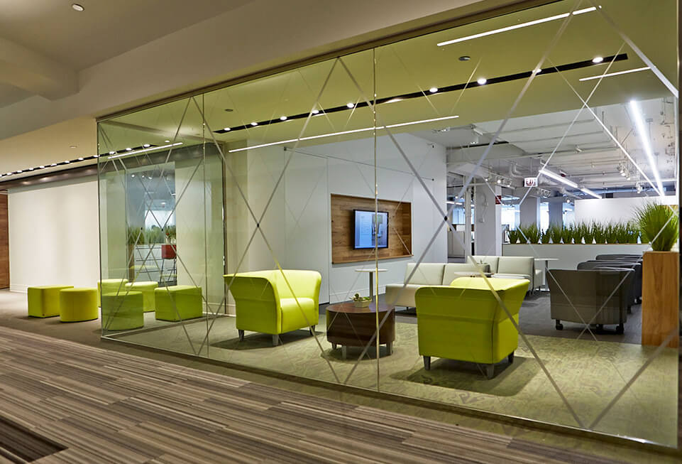 lps_direct's tweet image. Collaboration rooms built for real teamwork.
LPS Office Interiors designs spaces that inspire productivity and connection.

#LPSOfficeInteriors #CollaborationSpaces #OfficeDesign #LongIslandBusiness