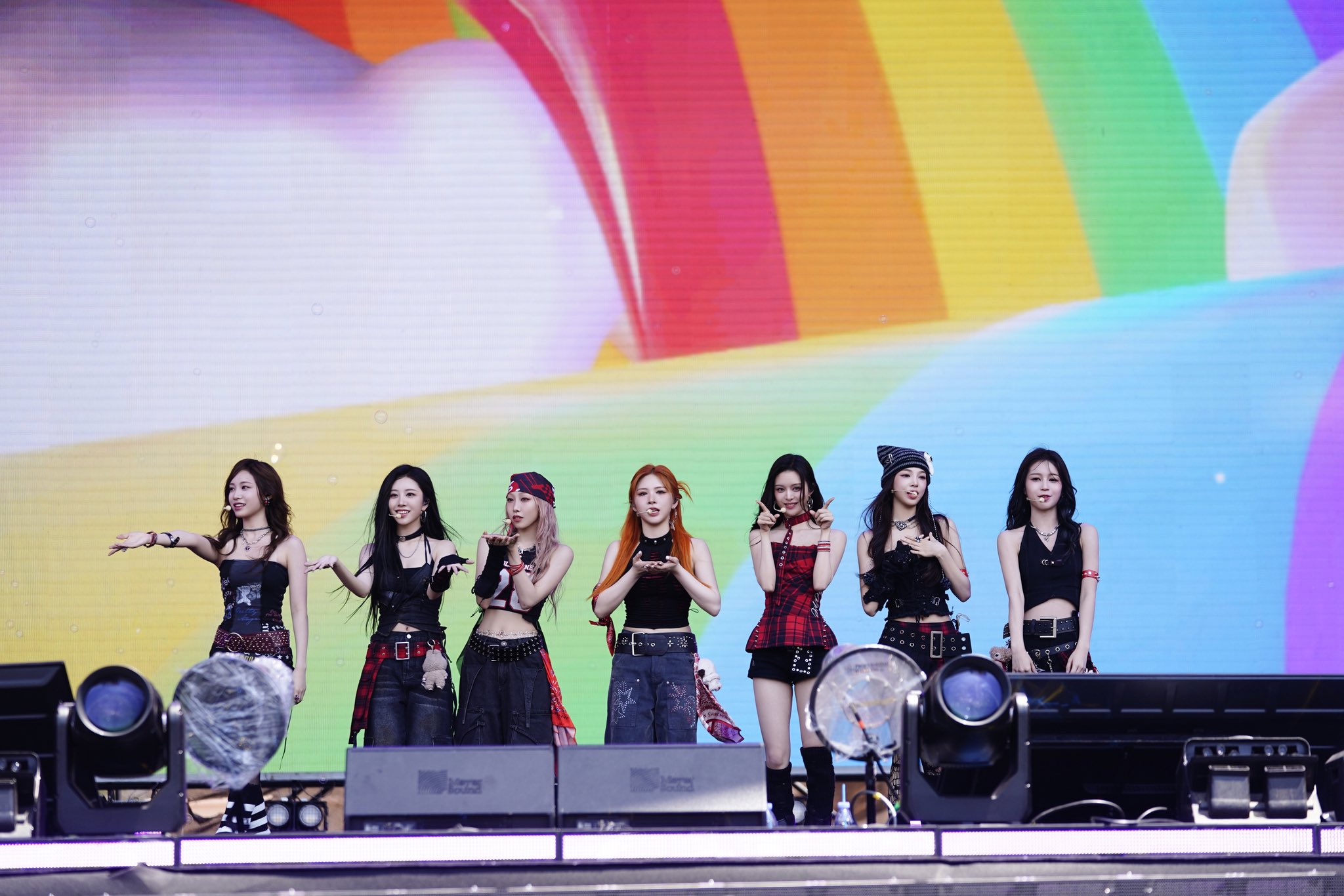 GqBQkI6aAAA66Au?format=jpg&name=large