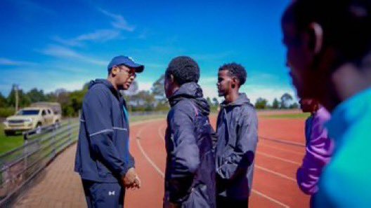 SONNALIVE's tweet image. Ambassador of #Somalia to #Kenya, @Ijabril visited athletes and runners training in #Eldoret, Kenya. He shared words of encouragement and reminded them that they carry the hopes, pride, and dreams of a nation that believes deeply in their potential.