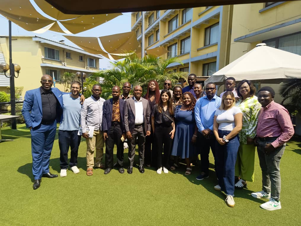 "Journée mondiale de la liberté de la presse # Soyons responsables  de nos écrits, discours.... Le respect de  la déontologie et de  l'éthique de notre profession, c'est notre cheval de bataille! Journaliste à vie! <a href="/FbdnStories/">Forbidden Stories</a> <a href="/ReporterSans/">Reporter Sans Frontière</a> <a href="/jedkinshasa/">JournalisteEnDanger</a> <a href="/JosephineMawete/">Joséphine Mawete</a>