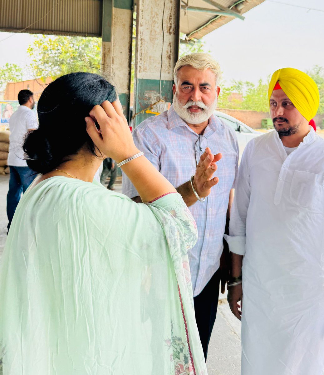 Pritpal Kaur Badla INC (@badlakaur) on Twitter photo Met our very respected <a href="/CaptSSandhu/">Capt.Sandeep Sandhu</a> Ji (G.Secretary Inc <a href="/INCPunjab/">Punjab Congress</a> ) who always encouraged me to move forward in the preparation meeting held for the upcoming state level rally of the Congress party in Sangrur. Met our very respected <a href="/CaptSSandhu/">Capt.Sandeep Sandhu</a> Ji (G.Secretary Inc <a href="/INCPunjab/">Punjab Congress</a> ) who always encouraged me to move forward in the preparation meeting held for the upcoming state level rally of the Congress party in Sangrur.