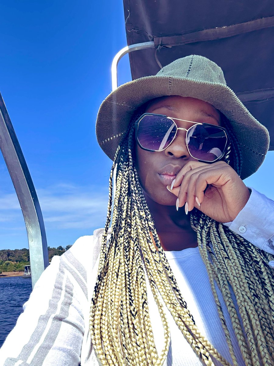 We all have 🚩🚩 red flags as humans.. you just need to choose the one you can handle without losing yourself.