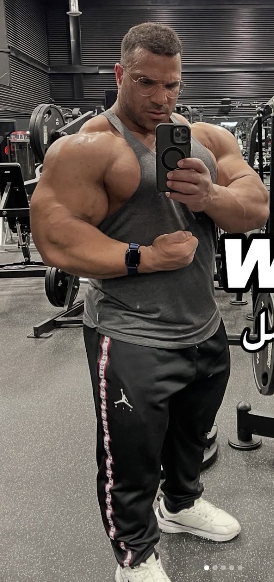 Hasan Mostafa. The ideal "dad bod". 💉💉💉💉💉💉💉💉💉💉💉💉💉💉💉💉💉💉💉💉💪💦💦💦💦💦💦💦💦💦💦💦💦💦💦💦🍆 #bodybuilding #bodybuilder #muscle #steroids #roids #gethuge #peptides #hormones #ifbb #muscleworship #gymbro