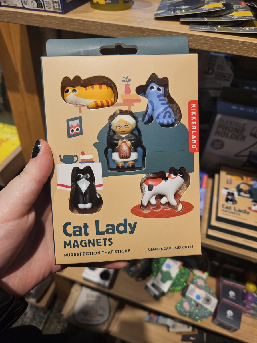 blek ♡ wanderer's heart (@blekovna) on Twitter photo wait the cat in bottom left looks way too much like uni wait the cat in bottom left looks way too much like uni
