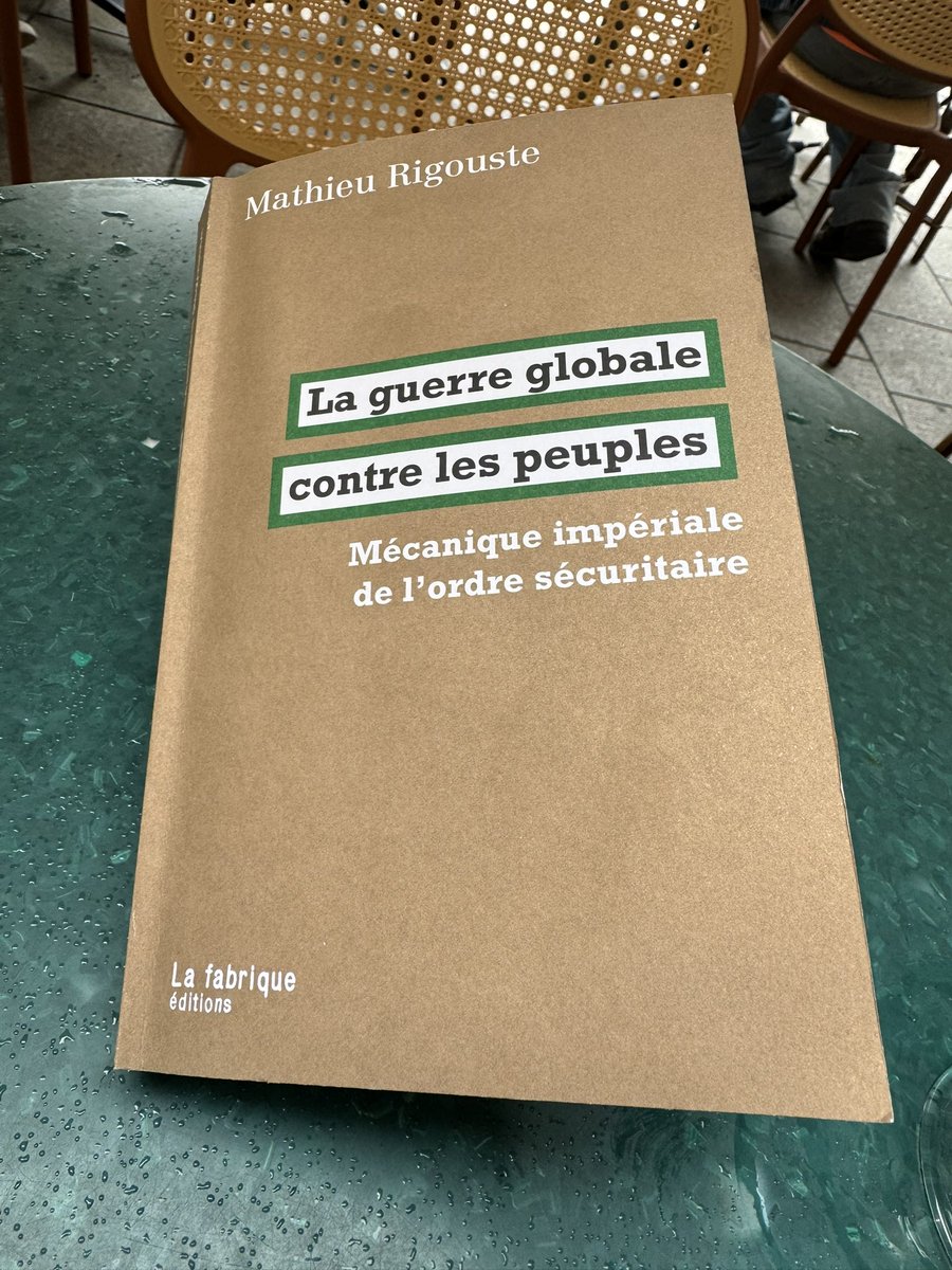romain huet (@huet_romain) on Twitter photo Ce matin, j’ai interviewé Mathieu Rigouste pour discuter de ses travaux et de son dernier livre très très bon paru à <a href="/Ed_Lafabrique/">La fabrique éditions</a> : La guerre globale contre les peuples. Mécanique impériale de l’ordre sécuritaire. C’est du lourd, vraiment. Bientôt dans <a href="/crackerlepoque/">Cracker L’époque</a> Ce matin, j’ai interviewé Mathieu Rigouste pour discuter de ses travaux et de son dernier livre très très bon paru à <a href="/Ed_Lafabrique/">La fabrique éditions</a> : La guerre globale contre les peuples. Mécanique impériale de l’ordre sécuritaire. C’est du lourd, vraiment. Bientôt dans <a href="/crackerlepoque/">Cracker L’époque</a>