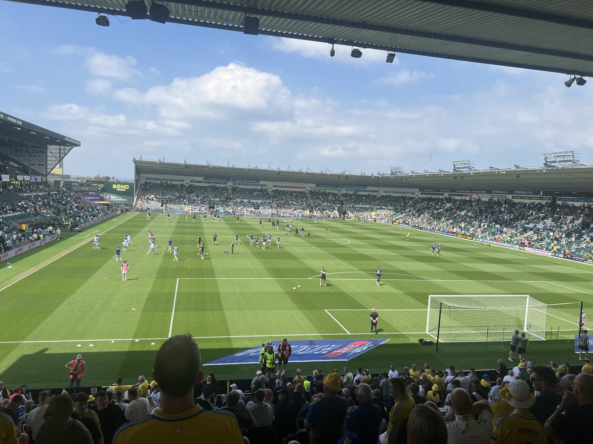 Come on Leeds 🤍💛💙