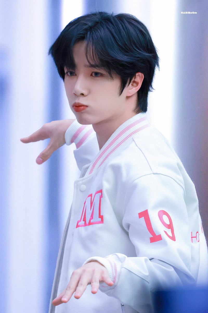달휴 tweet media