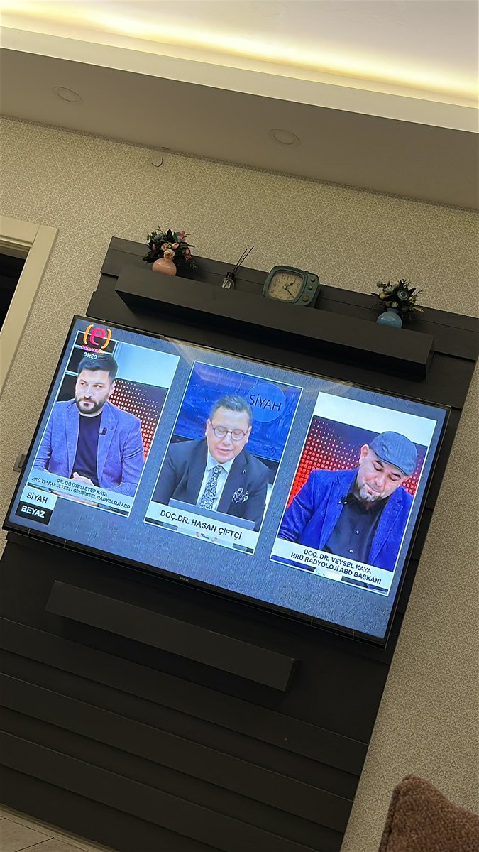 Doç. Dr. Hasan ÇİFTÇİ (@dochasanciftci) on Twitter photo Bu hafta 29,05,2025 #edessatv ekranlarında Harran Üni Arş. ve Uyg. Hastanesi Girişimsel Radyoloji A.B.D hocalarımız konuğumuzdu.
<a href="/hrumedya/">Harran Üniversitesi</a> <a href="/HARRAN_TIP/">Şanlıurfa Harran Üniversitesi Hastanesi</a> <a href="/mtahirgulluoglu/">Prof. Dr. Mehmet Tahir GÜLLÜOĞLU</a> <a href="/harranvet/">Harran Üniversitesi Veteriner Fakültesi</a> <a href="/harranvet/">Harran Üniversitesi Veteriner Fakültesi</a> <a href="/mydrtbdk/">Doç. Dr.</a> <a href="/HasanSavas_/">Hasan Savaş</a> <a href="/edessatvcomtr/">edessatv</a> <a href="/saglikbakanligi/">T.C. Sağlık Bakanlığı</a>
youtu.be/i8pMrFql3TY?si… Bu hafta 29,05,2025 #edessatv ekranlarında Harran Üni Arş. ve Uyg. Hastanesi Girişimsel Radyoloji A.B.D hocalarımız konuğumuzdu.
<a href="/hrumedya/">Harran Üniversitesi</a> <a href="/HARRAN_TIP/">Şanlıurfa Harran Üniversitesi Hastanesi</a> <a href="/mtahirgulluoglu/">Prof. Dr. Mehmet Tahir GÜLLÜOĞLU</a> <a href="/harranvet/">Harran Üniversitesi Veteriner Fakültesi</a> <a href="/harranvet/">Harran Üniversitesi Veteriner Fakültesi</a> <a href="/mydrtbdk/">Doç. Dr.</a> <a href="/HasanSavas_/">Hasan Savaş</a> <a href="/edessatvcomtr/">edessatv</a> <a href="/saglikbakanligi/">T.C. Sağlık Bakanlığı</a>
youtu.be/i8pMrFql3TY?si…