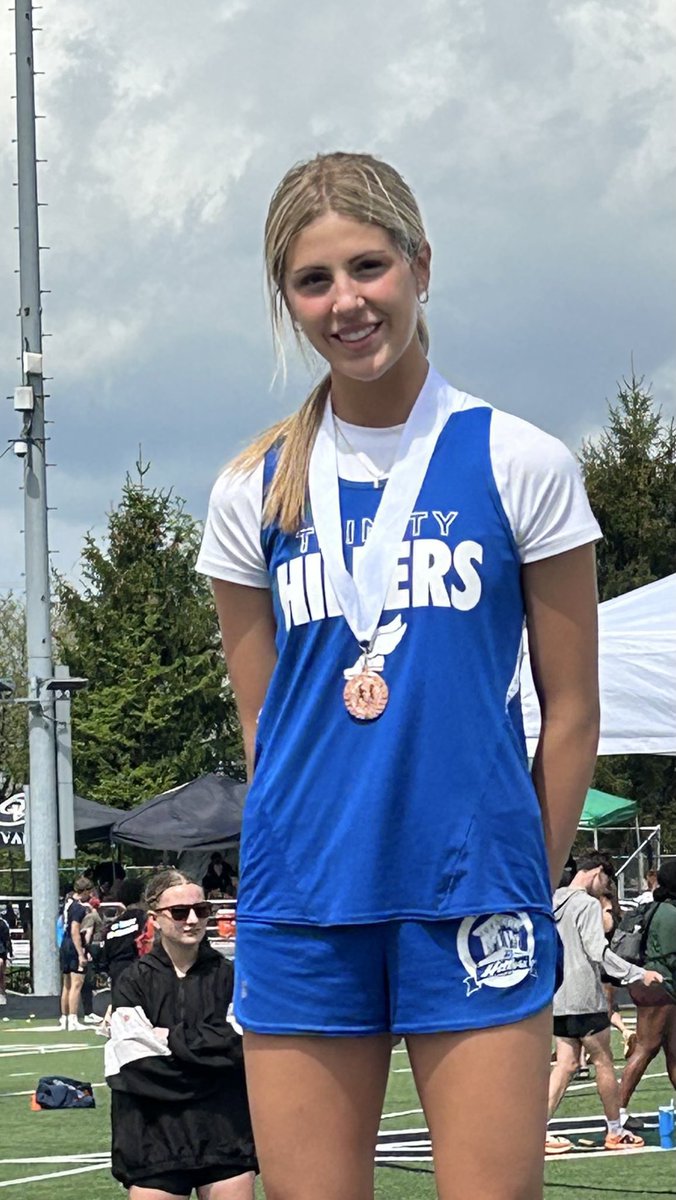 GandyScience's tweet photo. Ella Sammel Pine Richland Invitational medalist in 3 events! 
100m hurdles 3rd / High jump 3rd/ 300m Hurdles 2nd
Congratulations Ella 💙🤍💙 
@Trinity_Hillers @TrinityAreaSD @t https://t.co/kYtdEabD14