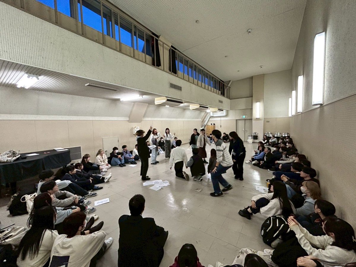 先日、対面式を行いました🌸！
自己紹介や活動についての説明をしたり、仲を深めるレクリエーションを行ったりと充実した時間でした📖🕺
たくさんの新入生が仲間入りしました！これからのSWEの活動にぜひご期待ください😼✨
なお、入団はいつでも可能ですので検討されている方はぜひご相談ください🎶