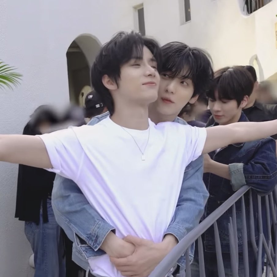 MY PARENTS 😭😭😭😭😭😭