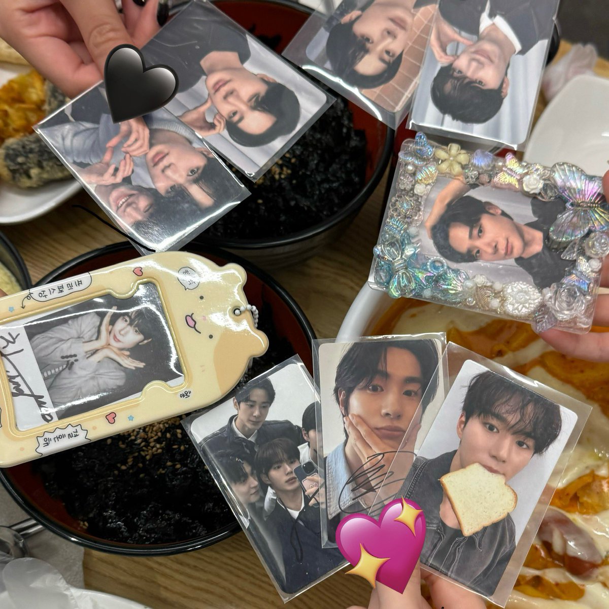 나비୨୧ tweet media