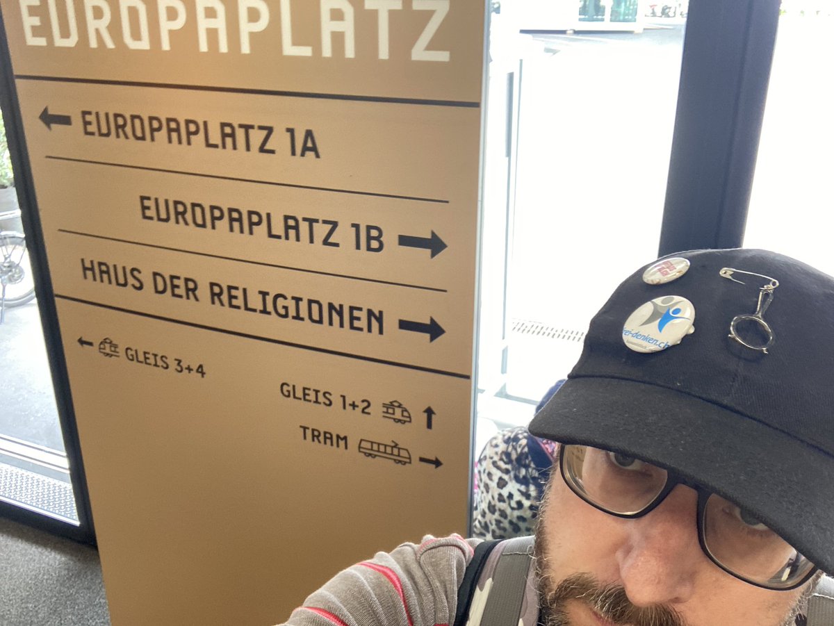 Heute im Haus der Religionen Bern an einer Weiterbildung (Medienarbeit, Beratungsarbeit und Weitervermittlung, Vereinsführung). Teilnahme für den OFSMH und die KdFSMCH, Frater Fagottino

(Heute Kappe statt Piratentuch*. Sowie Nudelsieb* und …