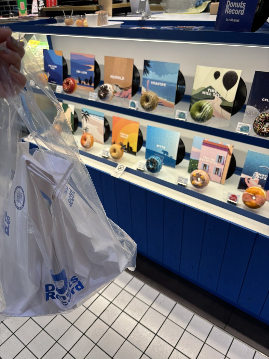 ikura_hime_fc3s's tweet photo. うわさの…
Donuts Record

スクランブルスクエアの地下2Fです。

#あなたも私もファイト
#森高千里
#DonutsRecord https://t.co/LnVjFZg1fF