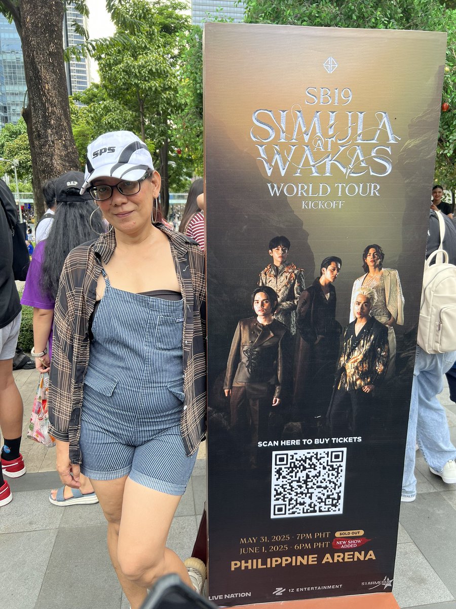 TitaCEZZZ's tweet photo. trying my luck again

🍎 'DAM' Tree in BGC

#SB19 #DAM #SB19DAM #DAMTree
#SimulaAtWakas #SB19SimulaAtWakas #SB19SaW https://t.co/N8HpWETCib