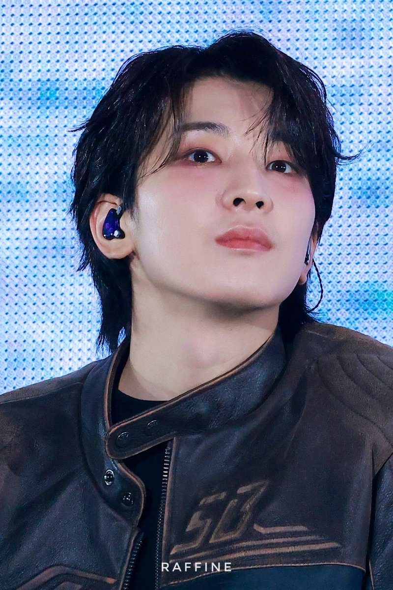 𝐂𝐡𝐞𝐞🦦 tweet media