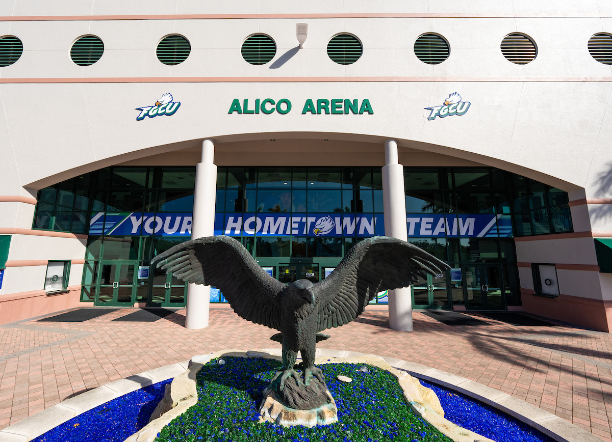 Today's the day! Commencement Day One kicks off in just a few hours. 🦅🎓 fgcu.edu/commencement/