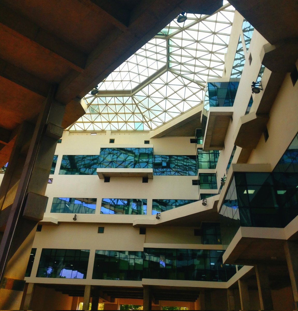 Natz10__'s tweet photo. Core research facility day @NCBS_Bangalore https://t.co/AVq9gwMVQt