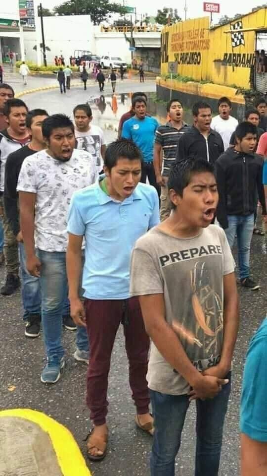 CastizoBoyz's tweet photo. @PacoFranquez66 espanol pendejo, Hay millones de eurodescendientes y millones de indios en Mexico.  Los indios no representan a todo Mexico https://t.co/wjm8teITJG