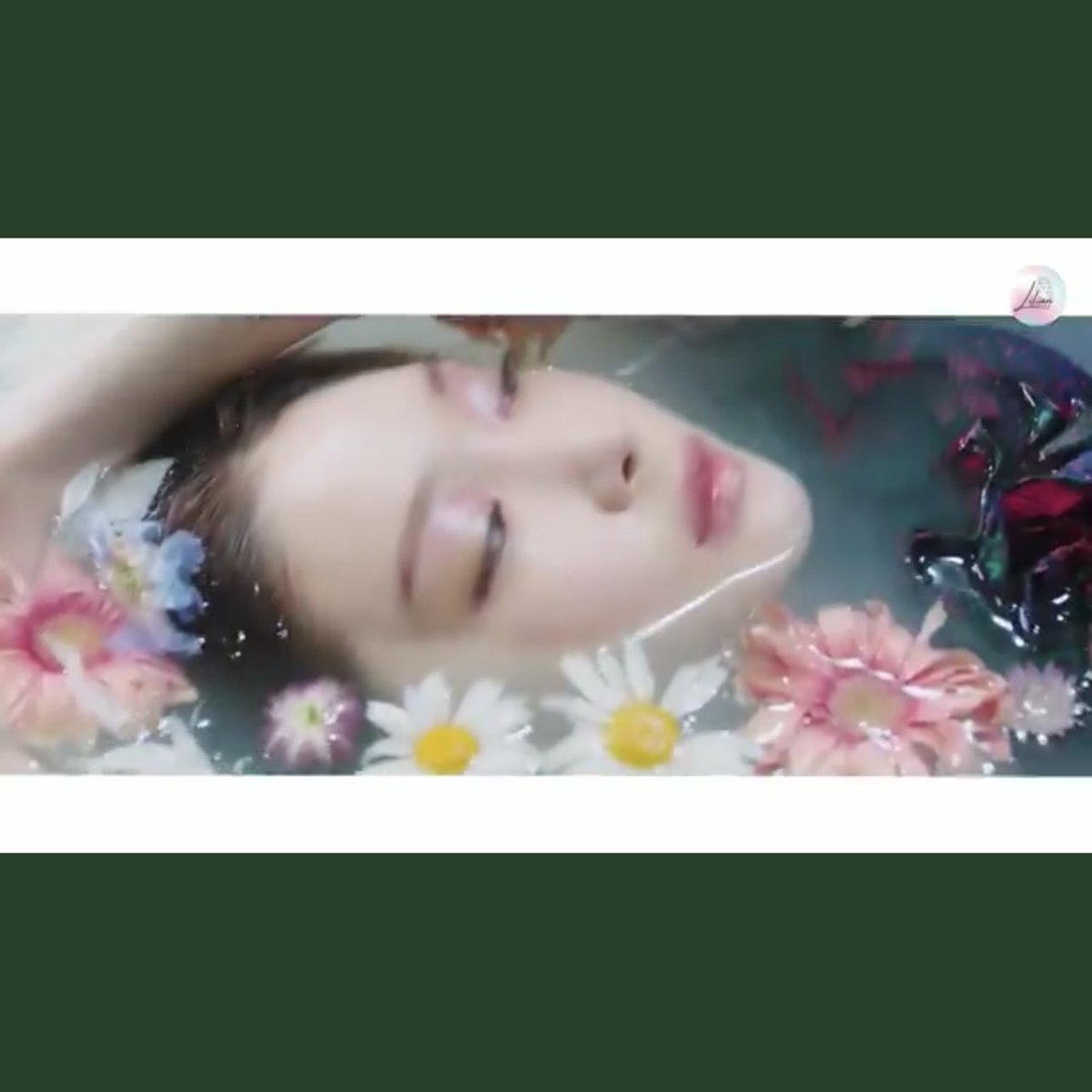 ofMybelle's tweet photo. ㅤ
ㅤ
INSTAGRAM ACCOUNT
— @ maybspot

Kak Lilian (@LiliansMelody) PLAY collab dengan Kak @IRIXOFC RAKA (@WeAreIRIX) untuk lagu bertajuk “PLAY” dan MV nya sudah release loh!😱 Yuk ramaikan dan tonton MV aesthetic dengan alunan melodi nan suara indah di tautan ini.🎀
ㅤ
ㅤ https://t.co/e57yWtXZ0e