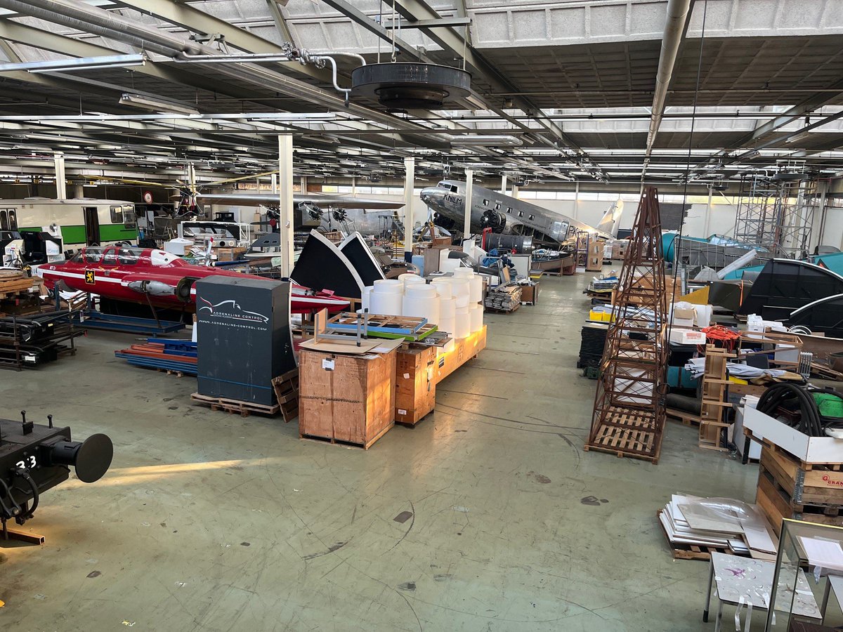 ONLINE VEILING 
 
Het zijn bewogen weken voor het Nederlands Transport Museum (NTM) 
 
Op onlineveilingmeester.nl/nl/zoeken?q=Mu…  staan de eerste 150 objecten Vanaf gisteren (2 mei) kan geboden worden.

Het volledige bericht met alle info staat op   facebook.com/NederlandsTran…