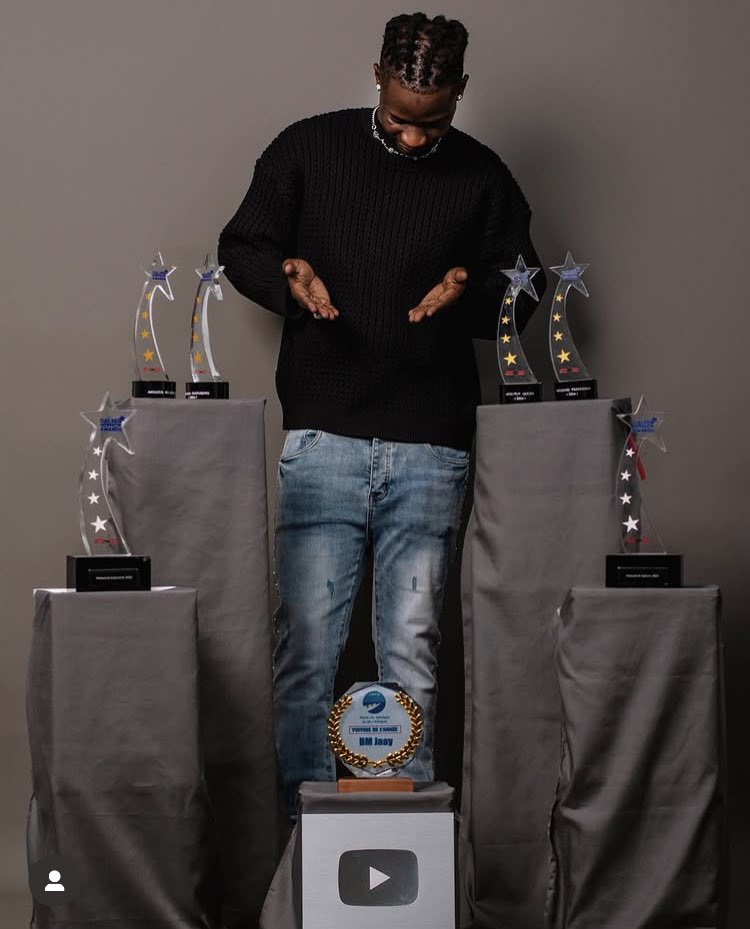BMJaayFan's tweet photo. Le meilleur Rappeur Galsen actuellement 🐐 https://t.co/QZzueRatuT