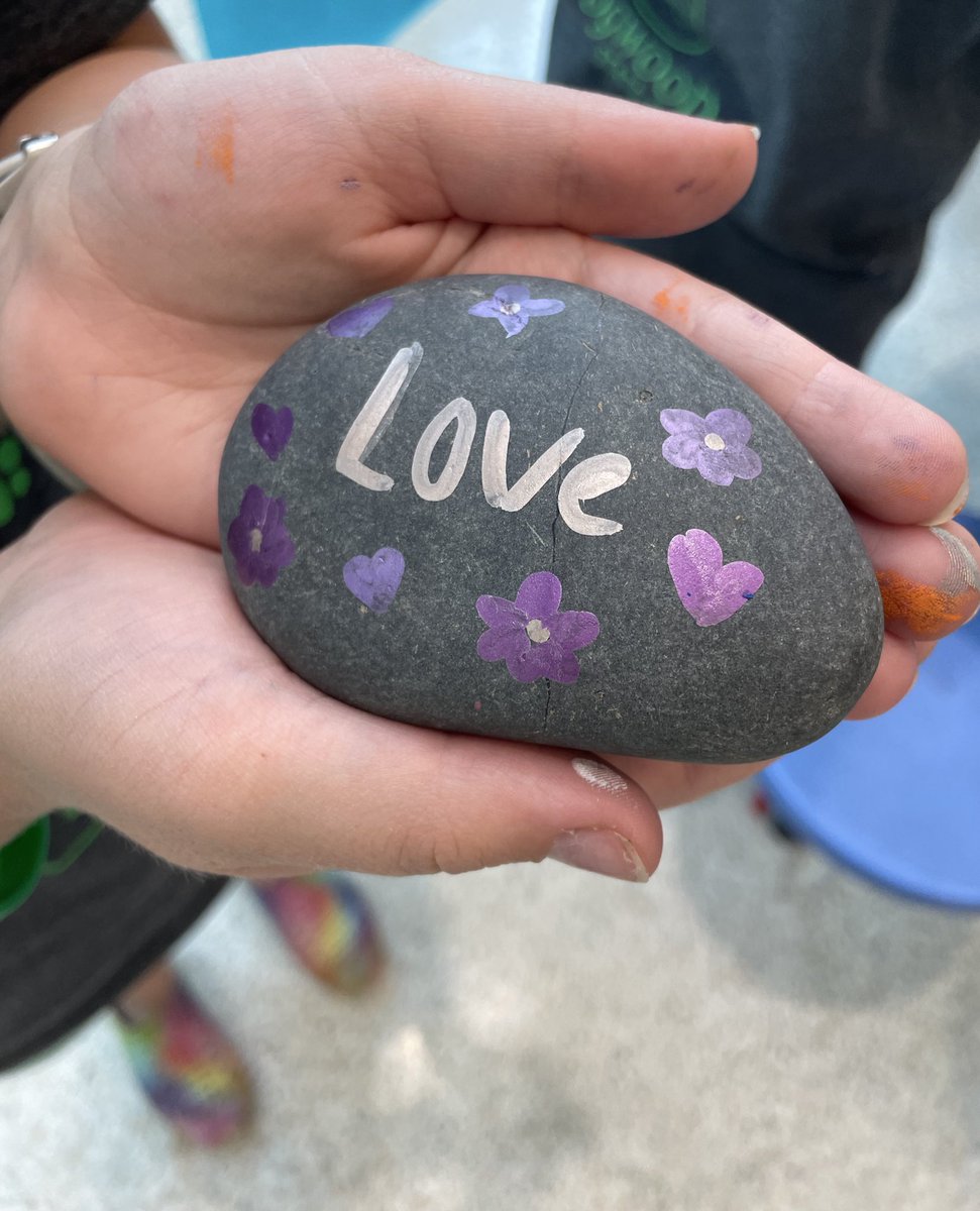 Kate Williams tweet media