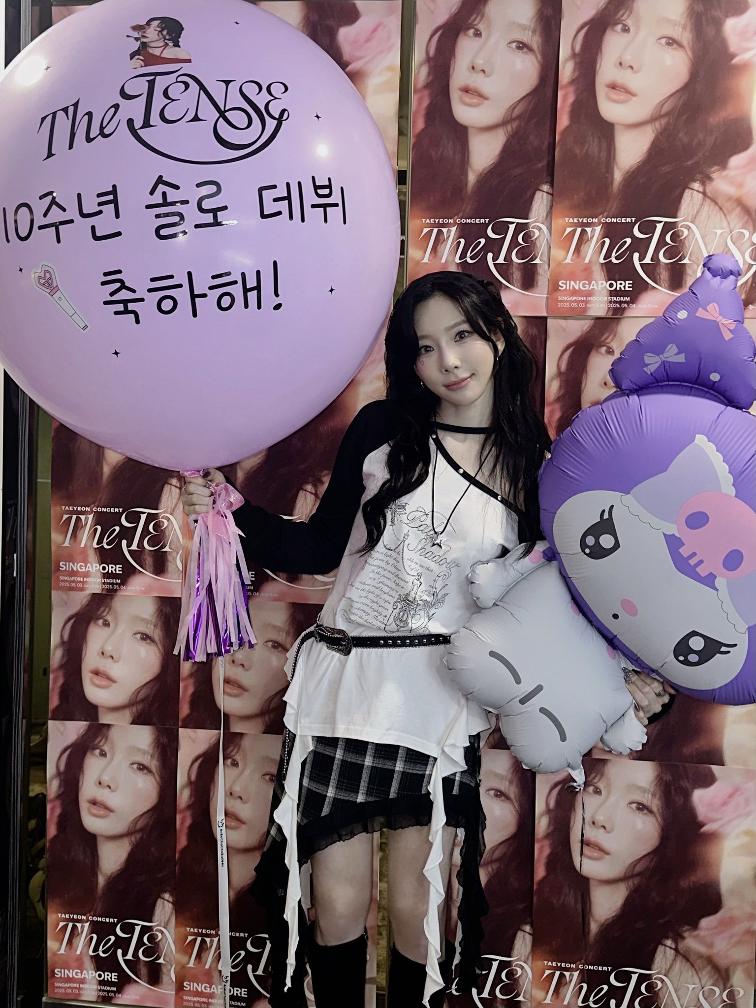 ☕30×42cmポスター12枚 ＋【おまけシール付】Taeyeon 予約】TAEYEON STICKER PACK_INVU OFFICIAL MD「SMTOWN&STORE」