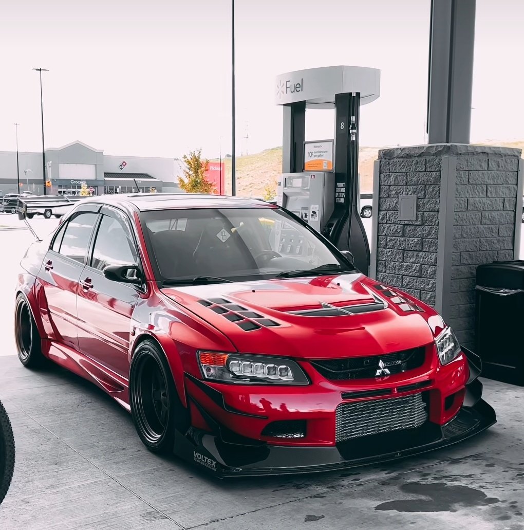autoass's tweet photo. Mitsubishi Lancer Evo https://t.co/xVhTmOBOjU