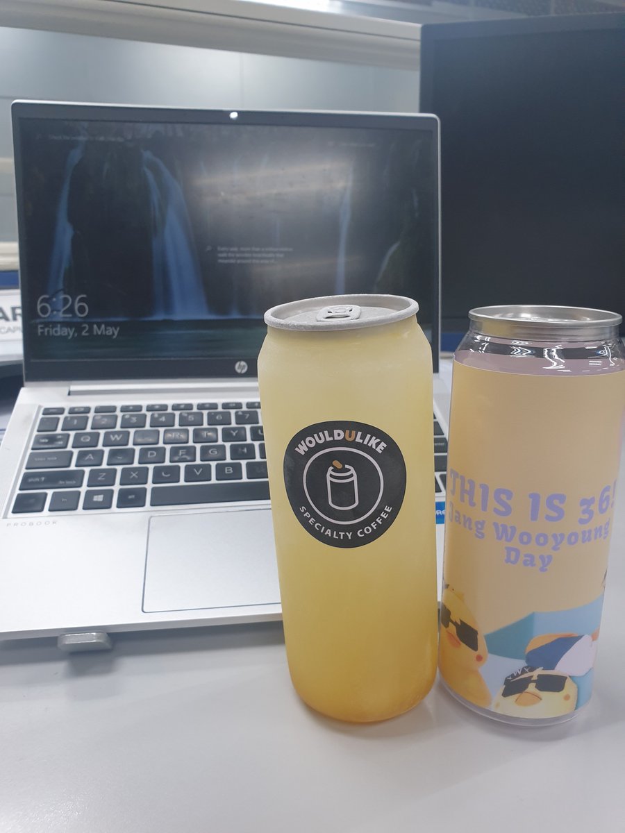 carlacapuno's tweet photo. ending my workweek with a happy note for the birthday of #2PM 's chick 🐥

thanks @JangWooyoungPH 💙

#ThisIs36
#HappyWooDay 
#핫티의봄장우영생일축하해

@followwooyoung @follow_2PM https://t.co/BgIESfLbdN