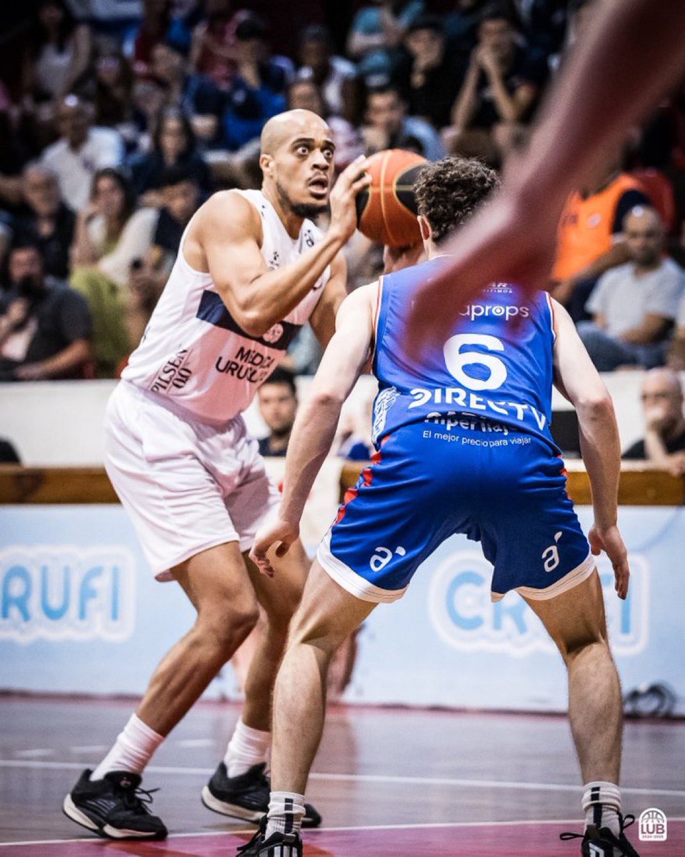 BUYSAN (@buysan) on Twitter photo 🏀 <a href="/DSCbasquet/">Defensor Sporting | Básquetbol</a> puso la serie 1-1. Le ganó a <a href="/CNdeFbasketball/">Nacional Basketball</a> 87-77(10).
Terra recuperó el aire y fue figura (22 pts), pero la diferencia fue la energía del equipo y el juego interno. Wright, Gordon y Bianchi (37 pts / 25 rebotes).
Feldeine (26) y Prieto (13) influyeron 🏀 <a href="/DSCbasquet/">Defensor Sporting | Básquetbol</a> puso la serie 1-1. Le ganó a <a href="/CNdeFbasketball/">Nacional Basketball</a> 87-77(10).
Terra recuperó el aire y fue figura (22 pts), pero la diferencia fue la energía del equipo y el juego interno. Wright, Gordon y Bianchi (37 pts / 25 rebotes).
Feldeine (26) y Prieto (13) influyeron