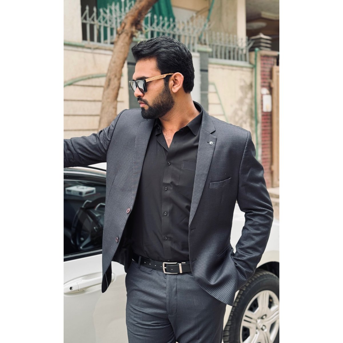 USMANAKRAMX's tweet photo. One word for me? https://t.co/XKsIID81oT