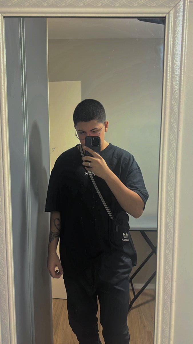 Itsqueenaj1's tweet image. Bom dia SP ✨