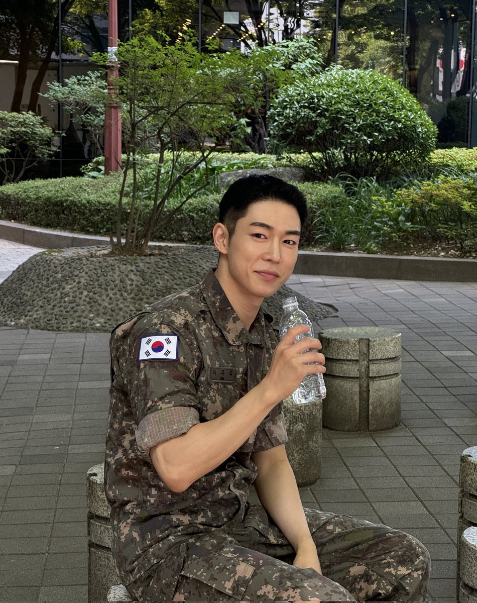ldw_everyday's tweet photo. [#DAWON #SF9 #다원 #이상혁 @SF9official] https://t.co/4NWauMy1OT