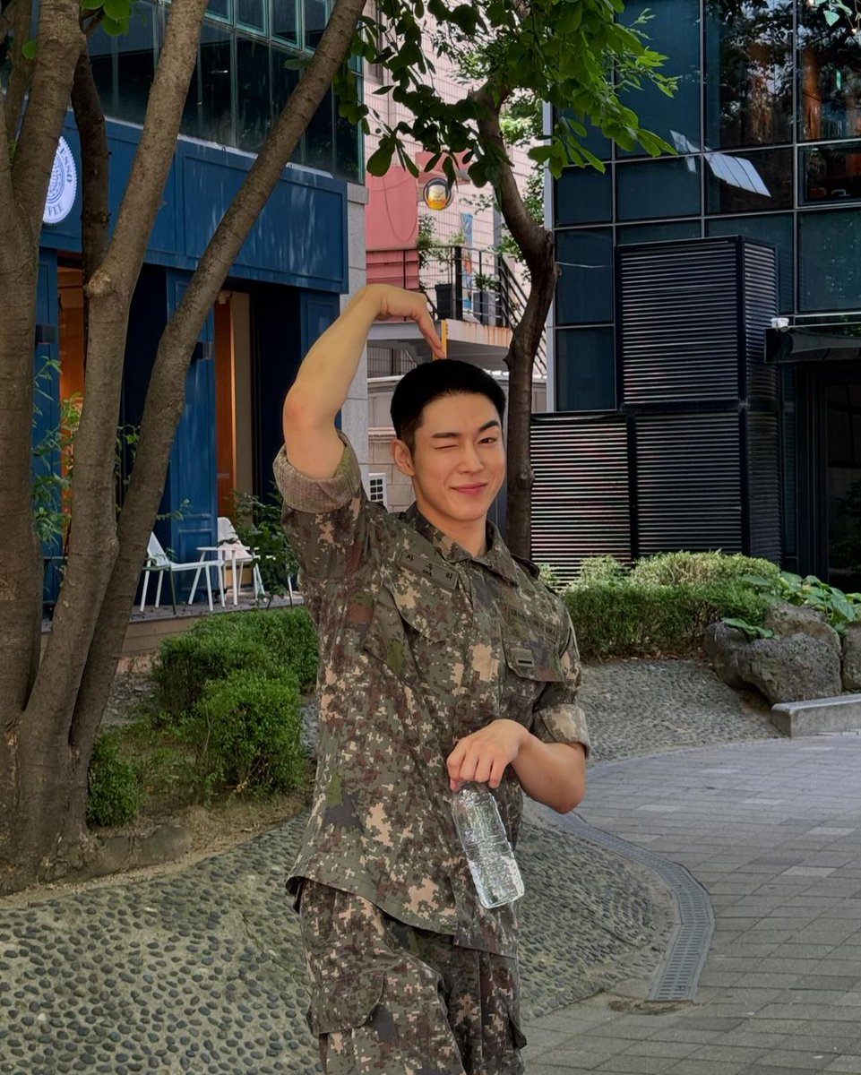 ldw_everyday's tweet photo. [#DAWON #SF9 #다원 #이상혁 @SF9official] https://t.co/4NWauMy1OT