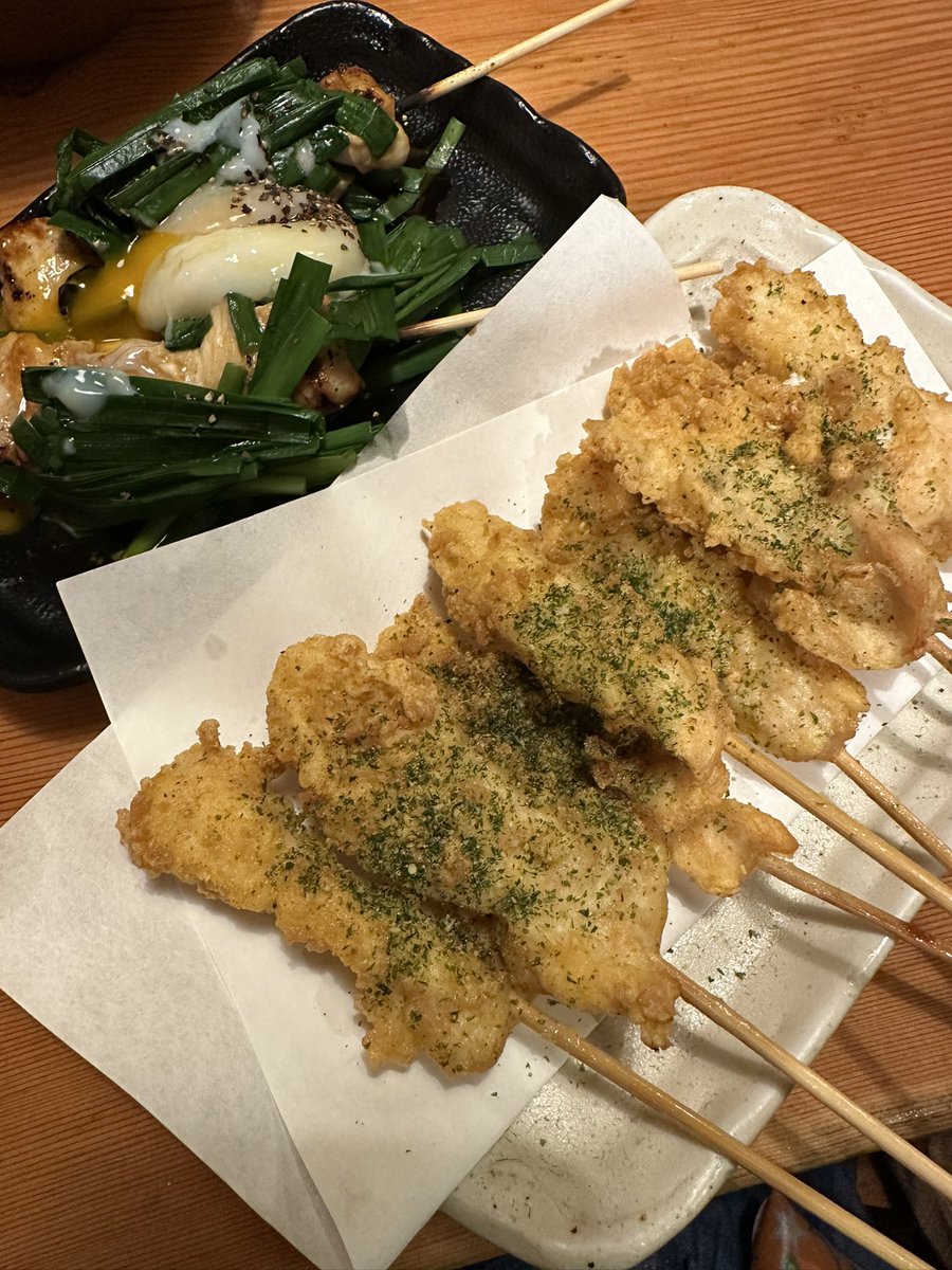 Love71126's tweet photo. 串ナゲットグリーンがめちゃ美味しかったのでレギュラーメニュー化を希望します🙋🏼‍♀️💚

#すーぱーうぬぼれ中 #鳥貴�� #40周年コラボ企画 #大倉忠義 https://t.co/M1tAtfmKeR